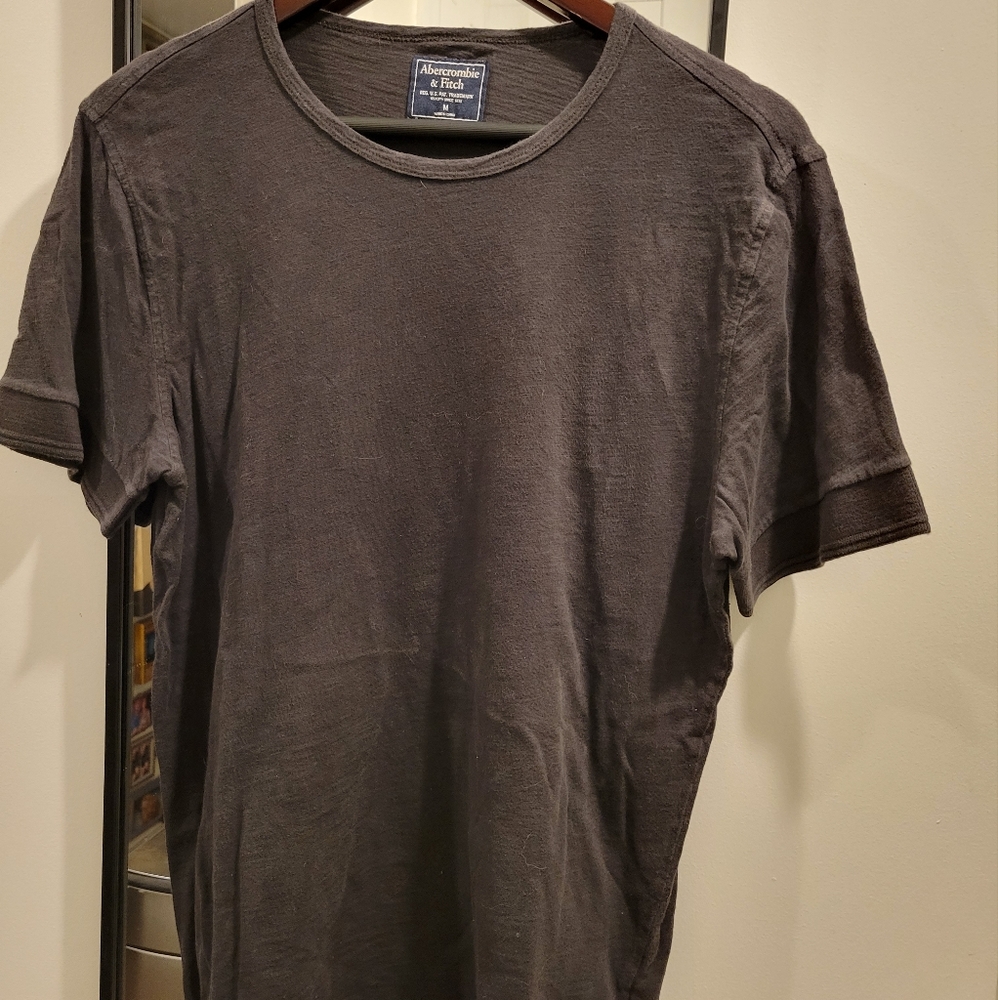 Mens Abercrombie & Fitch Dress T-Shirt Size Medium
